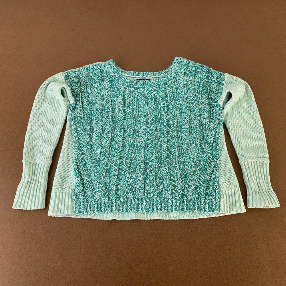 American Eagle Women's Size Medium Green Long Sleeve Round Neck Pullover Sweater
